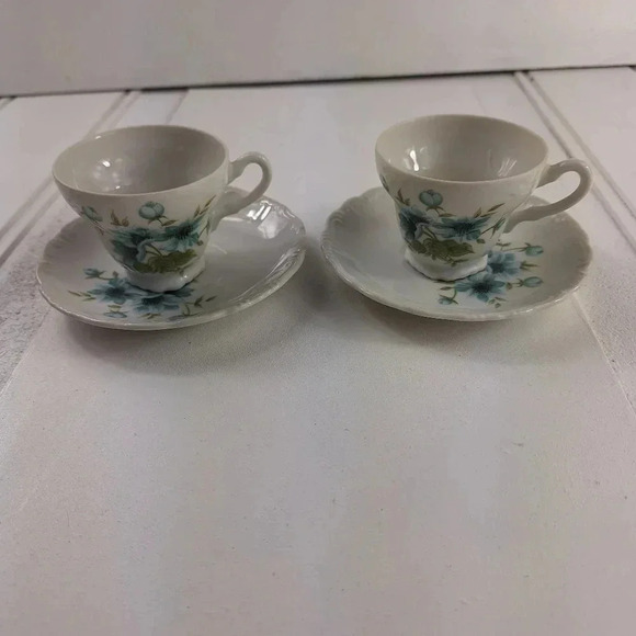 Pamela Japan Saucers and Tea Cups Set Of 2 Blue & White with Flower Design - Picture 9 of 9